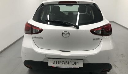 Mazda 2 2015