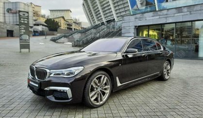 BMW 750 2016