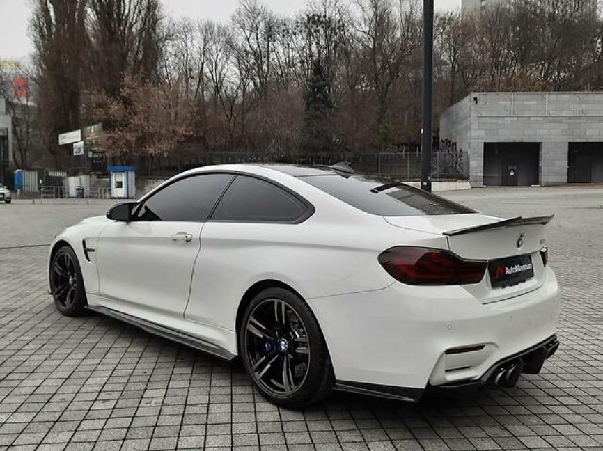 BMW M4 2019