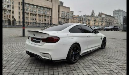 BMW M4 2019