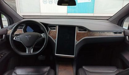 Tesla Model X 2018