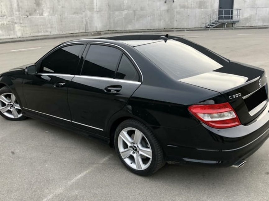 Mercedes-Benz C 300 2011