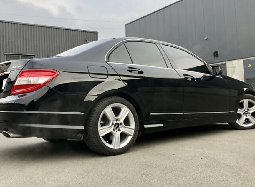 Mercedes-Benz C 300 2011