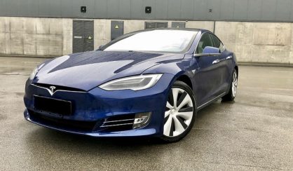 Tesla Model S 2020