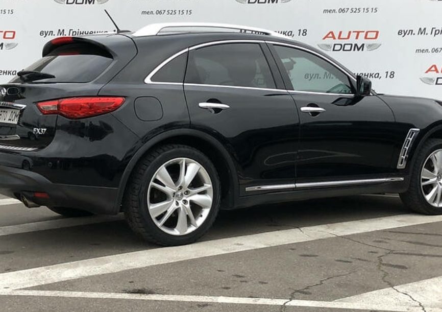 Infiniti FX 37 2012