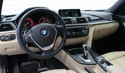 BMW 330 2017