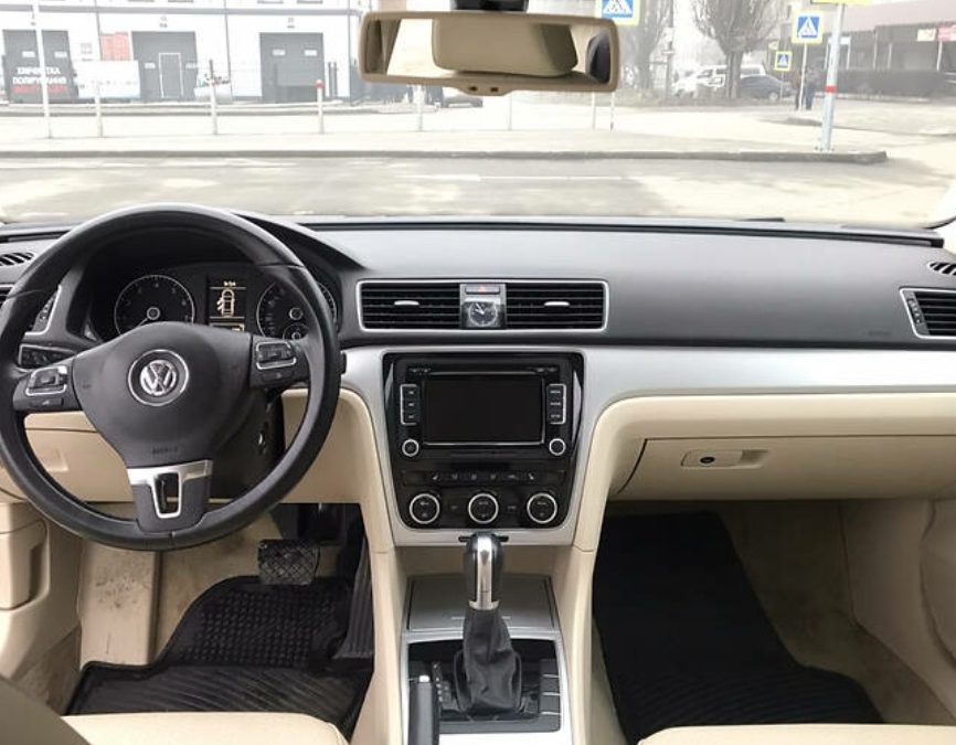 Volkswagen Passat B7 2012