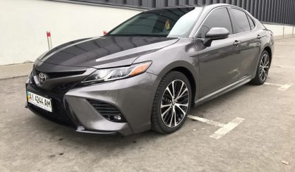 Toyota Camry 2018