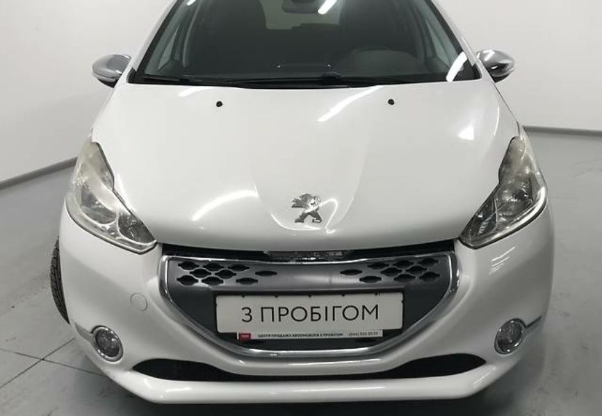 Peugeot 208 2020