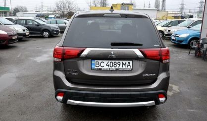 Mitsubishi Outlander 2018