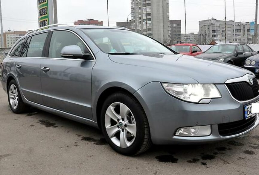 Skoda Superb 2012