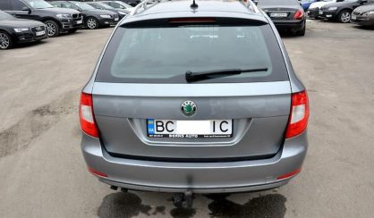 Skoda Superb 2012