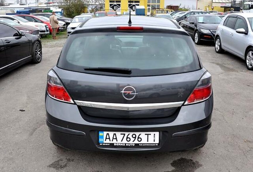 Opel Astra H 2012