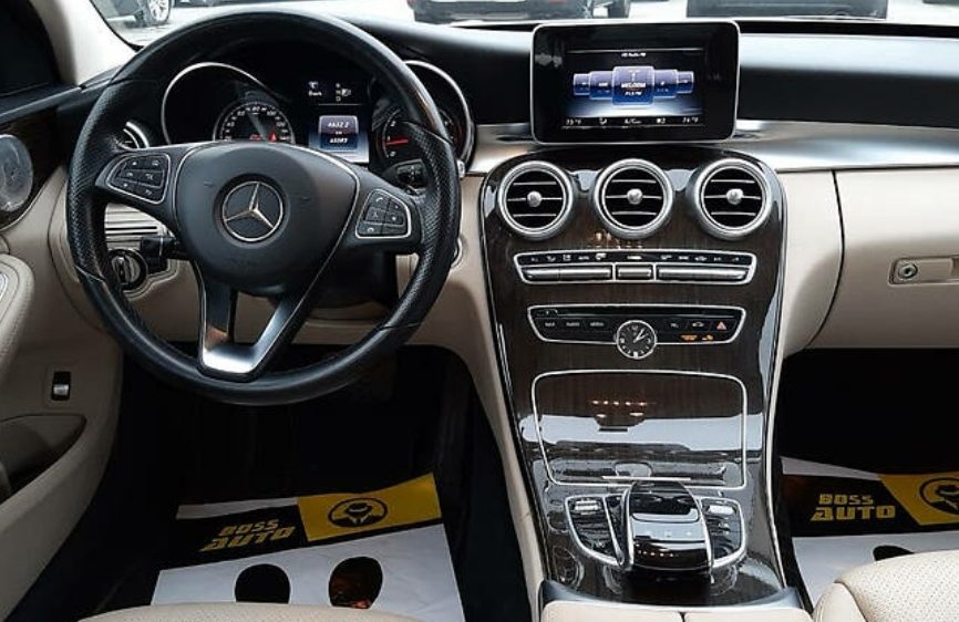 Mercedes-Benz C 300 2015