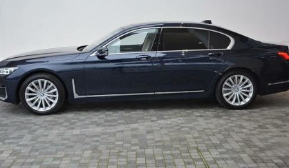 BMW 730 2019