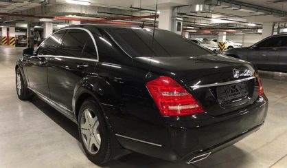 Mercedes-Benz S-Class 2010