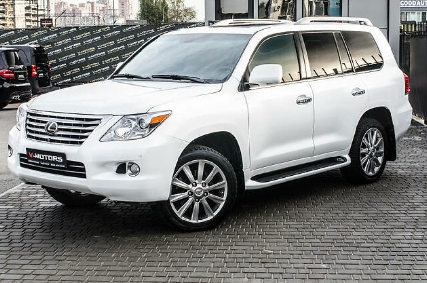 Lexus LX 570 2011