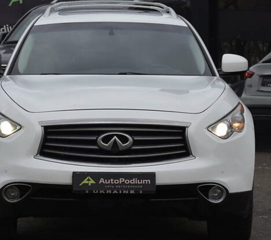 Infiniti QX70 2013