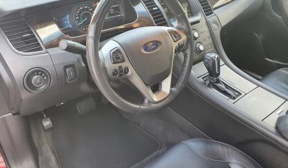 Ford Taurus 2016