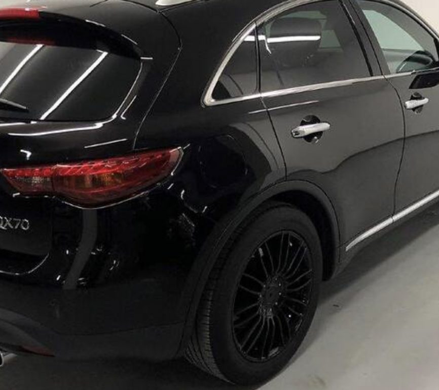 Infiniti Q70 2015