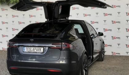 Tesla Model X 2017