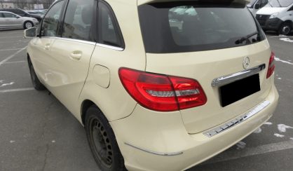 Mercedes-Benz B 180 2014