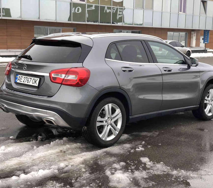 Mercedes-Benz GLA-Class 2015