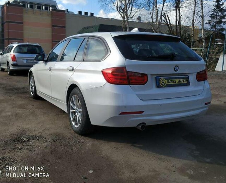 BMW 318 2013