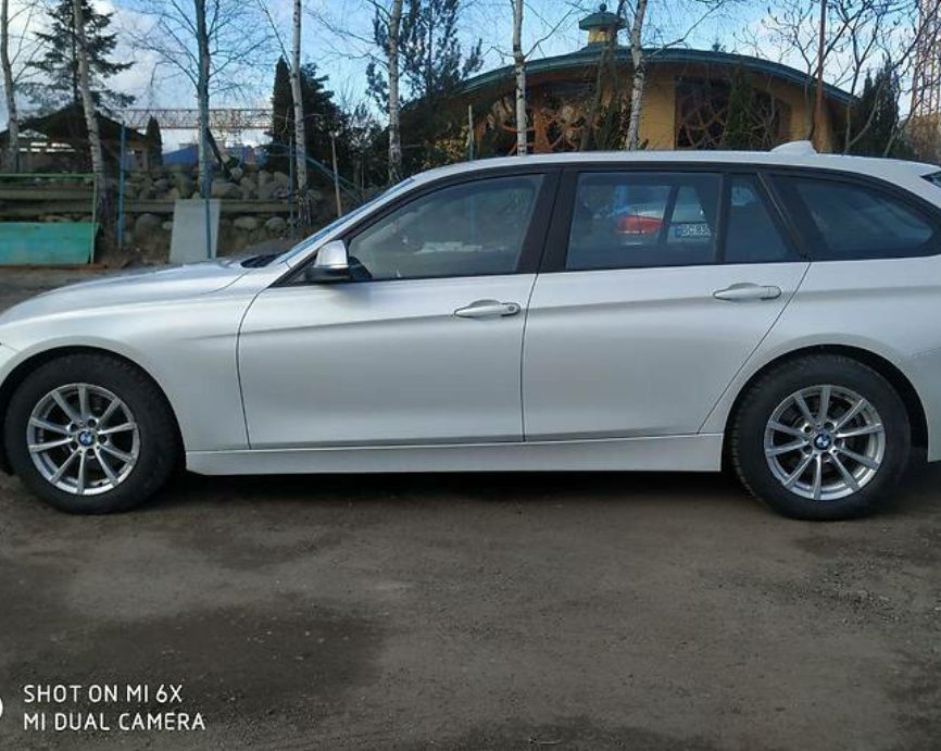 BMW 318 2013