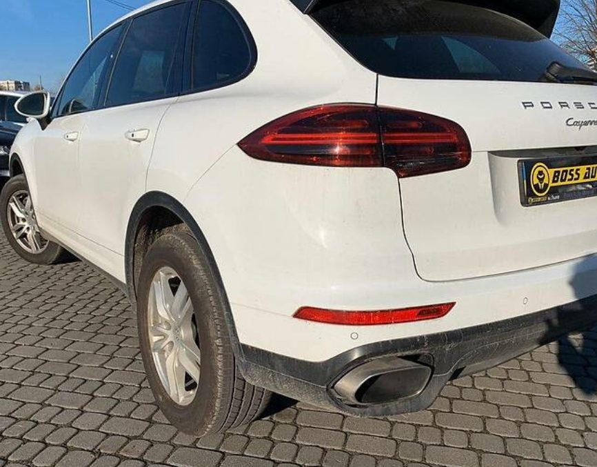 Porsche Cayenne 2016