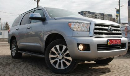 Toyota Sequoia 2016