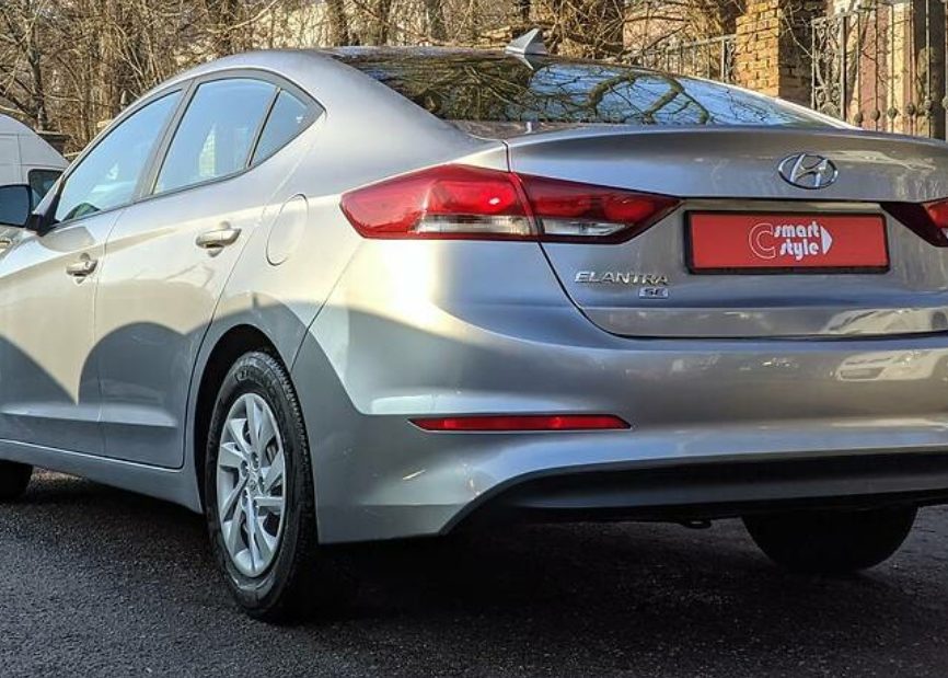 Hyundai Elantra 2017