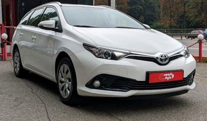 Toyota Auris 2016