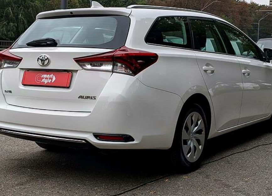 Toyota Auris 2016