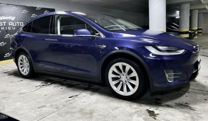 Tesla Model X 2016