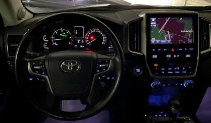 Toyota Land Cruiser 200 2016