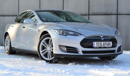 Tesla Model S 2013