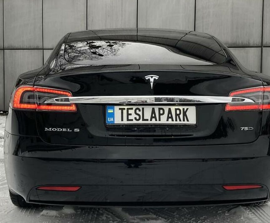 Tesla Model S 2017