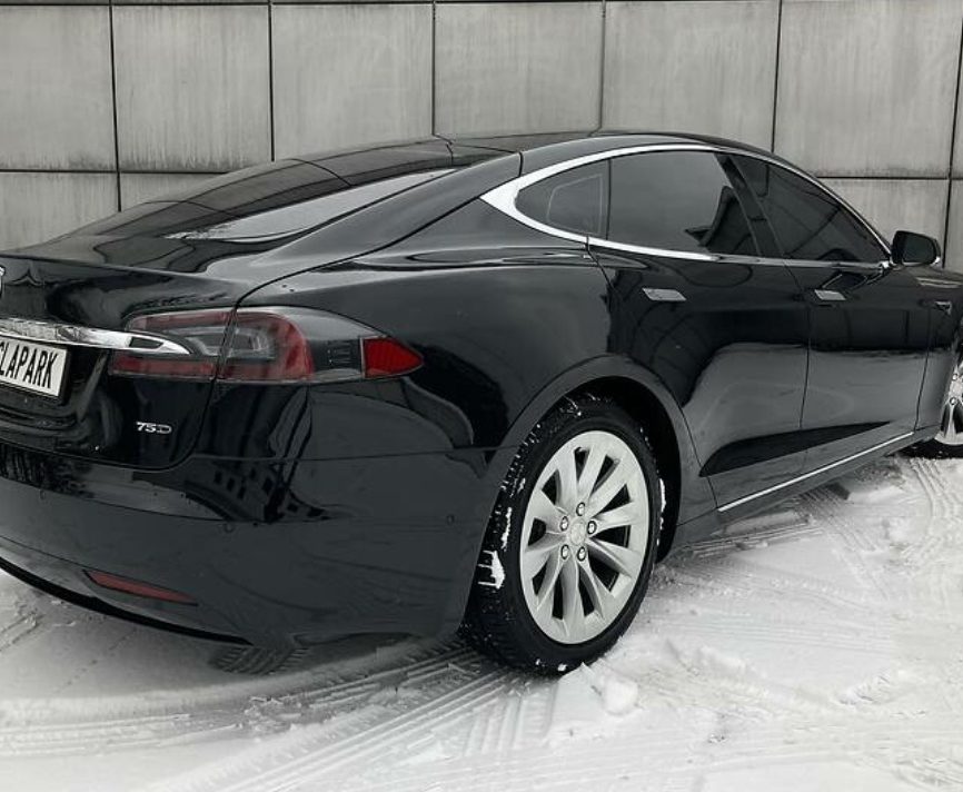 Tesla Model S 2017