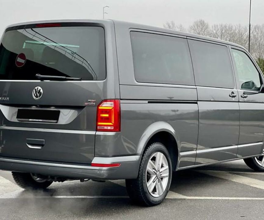 Volkswagen Caravelle 2015