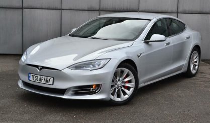 Tesla Model S 2016