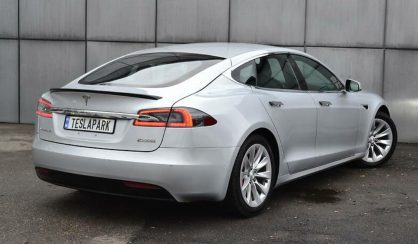 Tesla Model S 2016