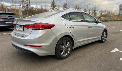 Hyundai Elantra 2015