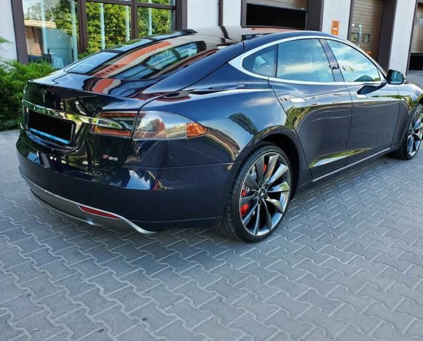 Tesla Model S 2013