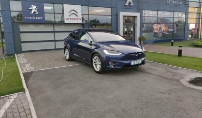 Tesla Model X 2018