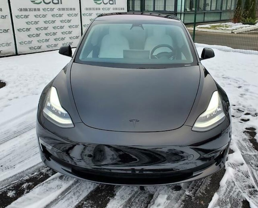 Tesla Model 3 2020