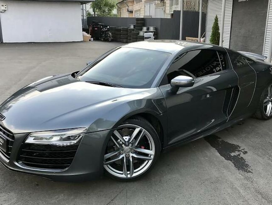 Audi R8 2013