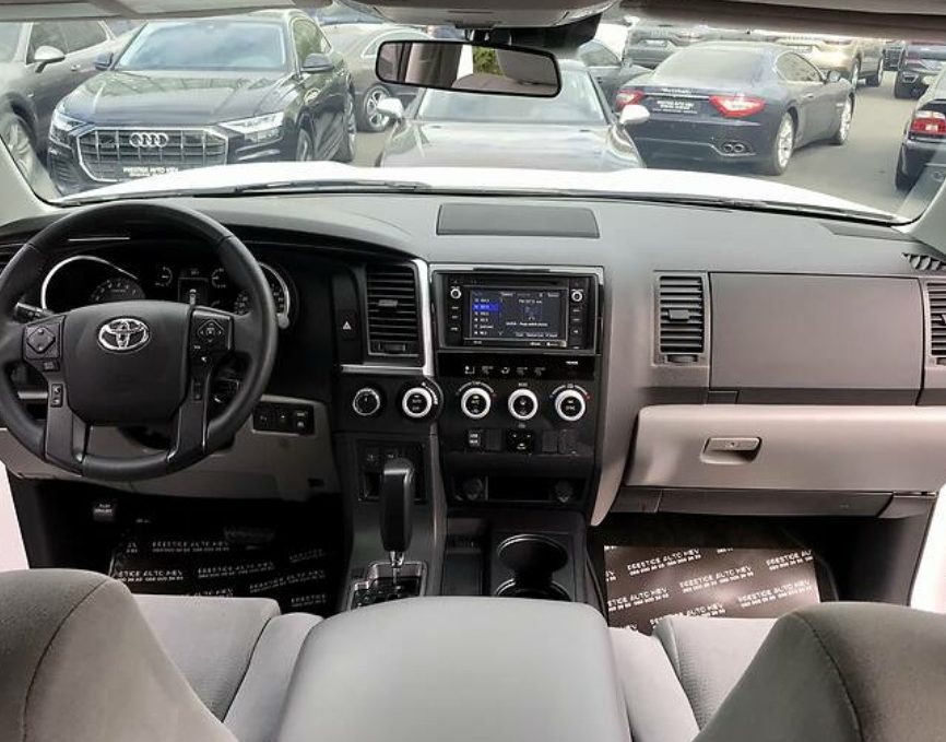 Toyota Sequoia 2018