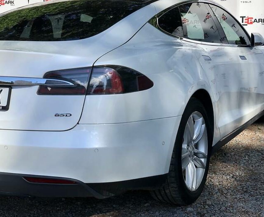 Tesla Model S 2015