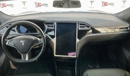 Tesla Model S 2016